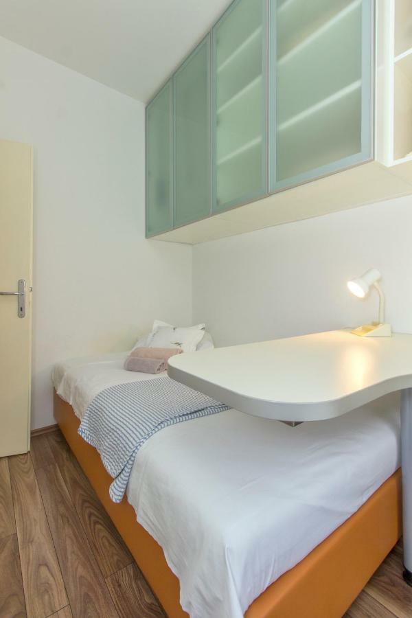 Consuela Apartment Brodarica  Eksteriør billede